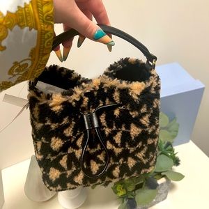 Michele kors fur bucket bag